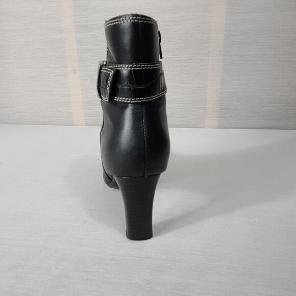 Predictions Black Leather Ankle Heel Boots - Picture 5 of 10